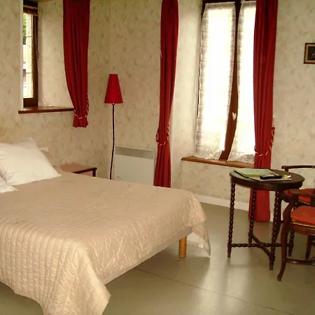 מלון Logis De L'allagnonette 2*